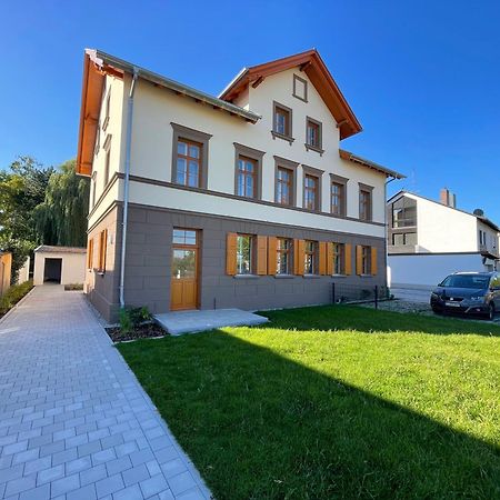 E&K Living - Design Apartments - Netflix - Audi - In Village - Free Parking Ingolstadt Exteriör bild