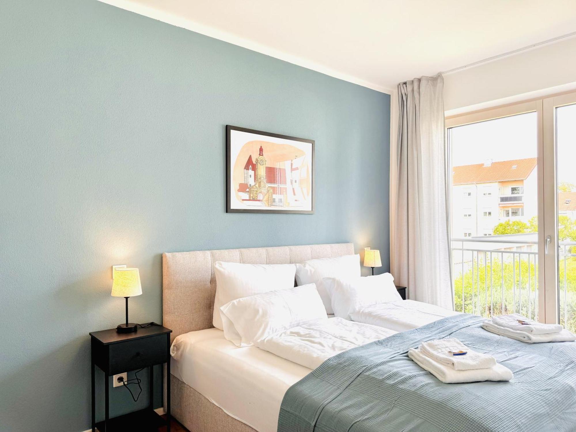 E&K Living - Design Apartments - Netflix - Audi - In Village - Free Parking Ingolstadt Exteriör bild